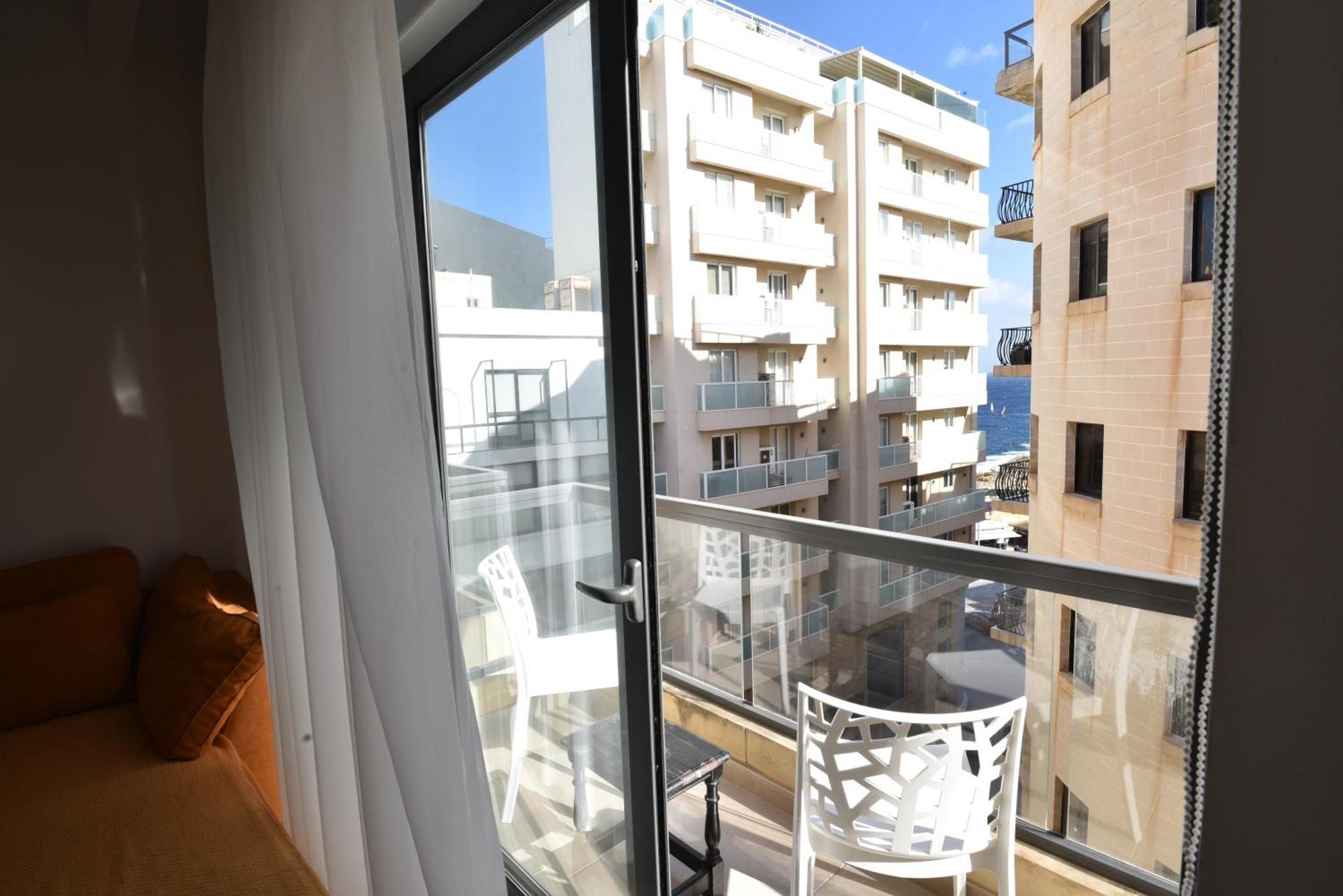 Apartment Seaview Home, By The Sea